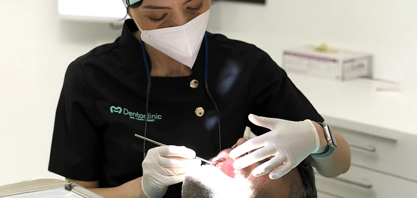 Cirugía guiada para implantes dentales en Dentaclinic Vigo